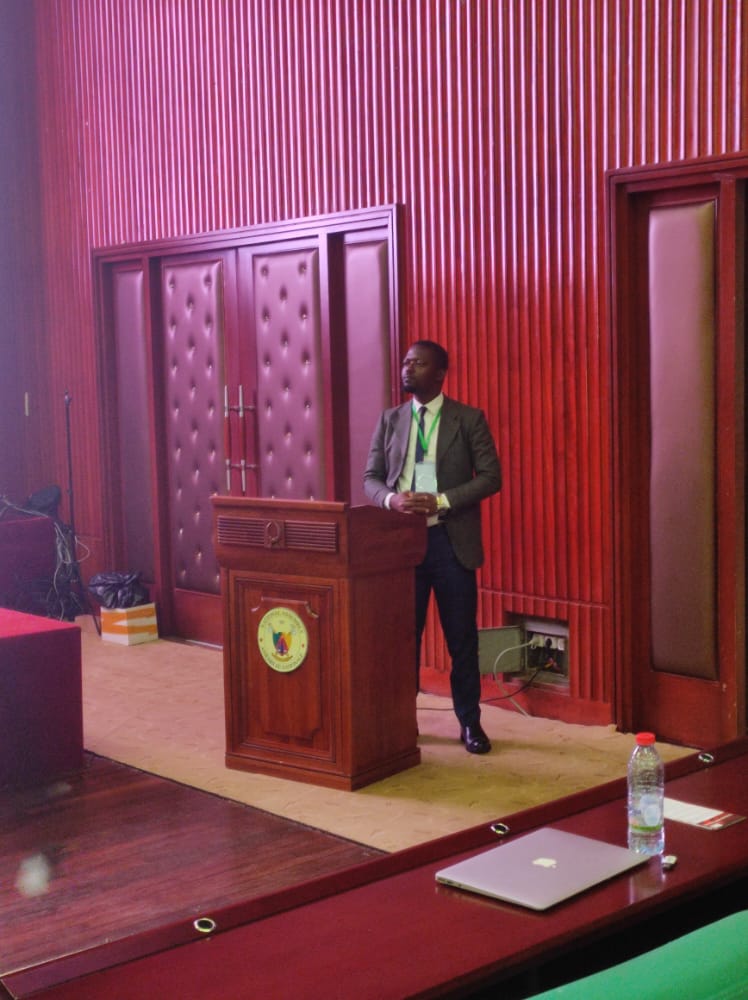 À propos de nous Forum entrepreneuriat Yaoundé 2022 — remise